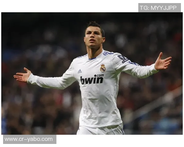 埃尔切主帅直言维尼修斯犯规明显非正常比赛对抗行为引发争议 埃尔切主帅直言维尼修斯犯规明显非正常比赛对抗行为引发争议