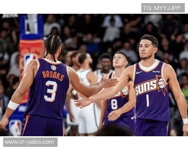 布克强调狄龙独特能力的重要性这种特质无法通过训练获得 布克强调狄龙独特能力的重要性这种特质无法通过训练获得